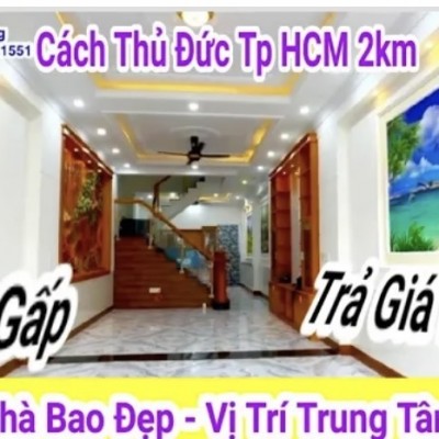 nhà mới hoàn thiện cắt lỗ bán gấp trong tuần,nhà dĩ an bình dương, cách thủ đức TPHCM 2 km